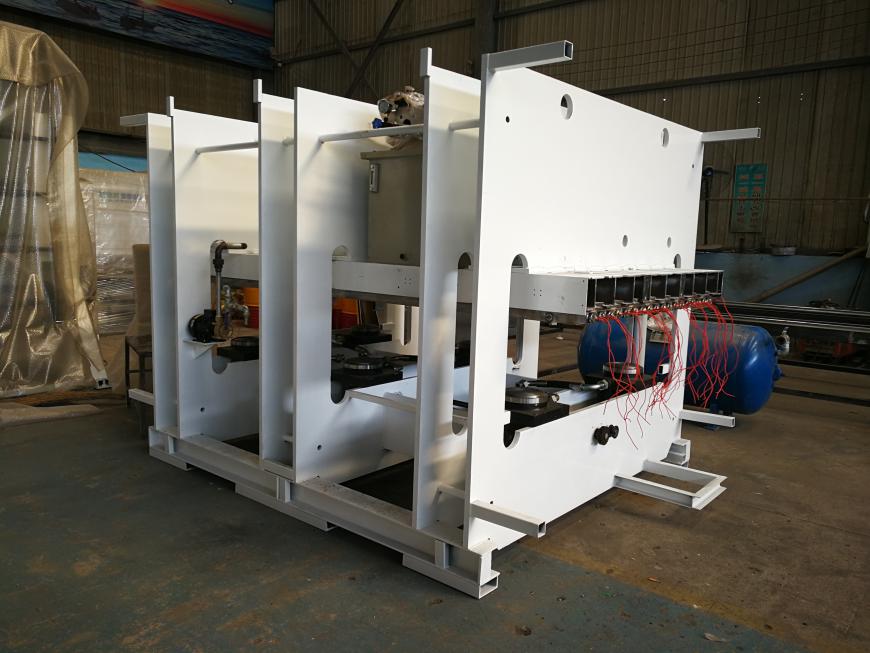 Furniture Making Vacuum Membrane Press Machine